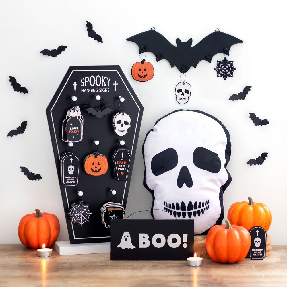 48Spooky Mini Hanging Signs